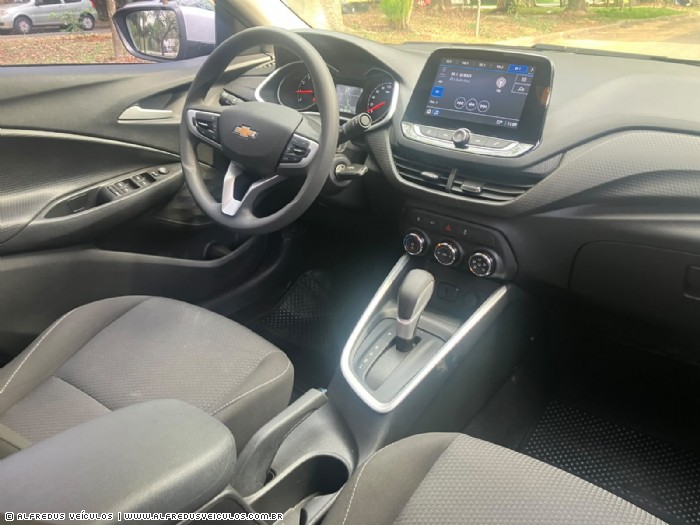 Chevrolet ONIX PLUS TURBO AUTOM�TICO 2022/2023